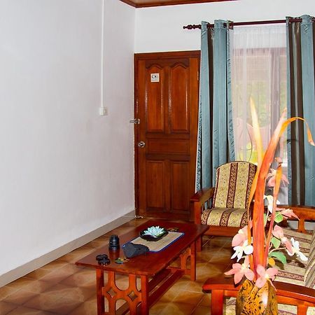 Seashell Self Catering Villa Grand Anse  Room photo